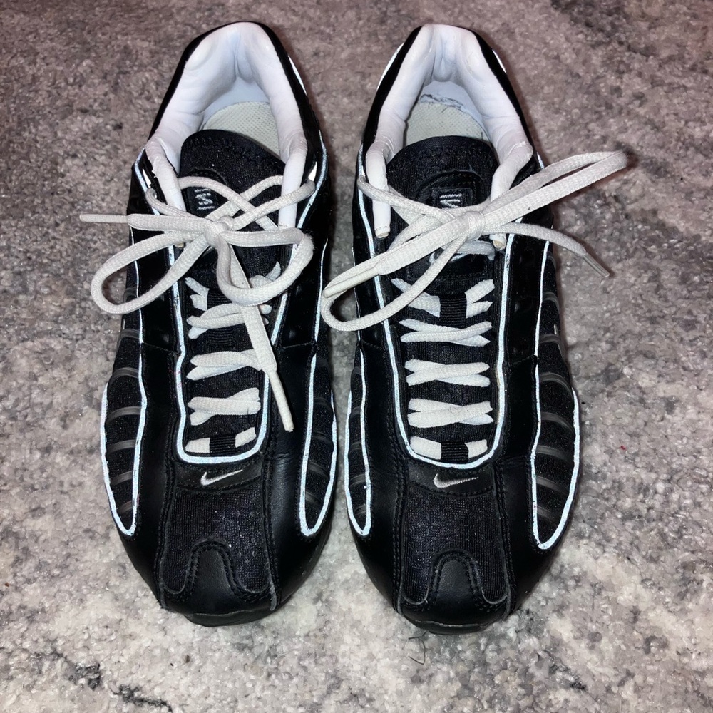 Nike Air Max Tailwind 4 Shox in Black